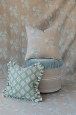 Outdoor Cushion Grey Acorns with piping